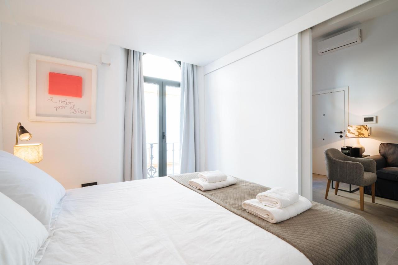Apartamentos Montevideo 6 Sewilla Zewnętrze zdjęcie