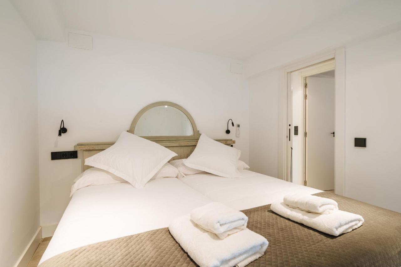 Apartamentos Montevideo 6 Sewilla Zewnętrze zdjęcie