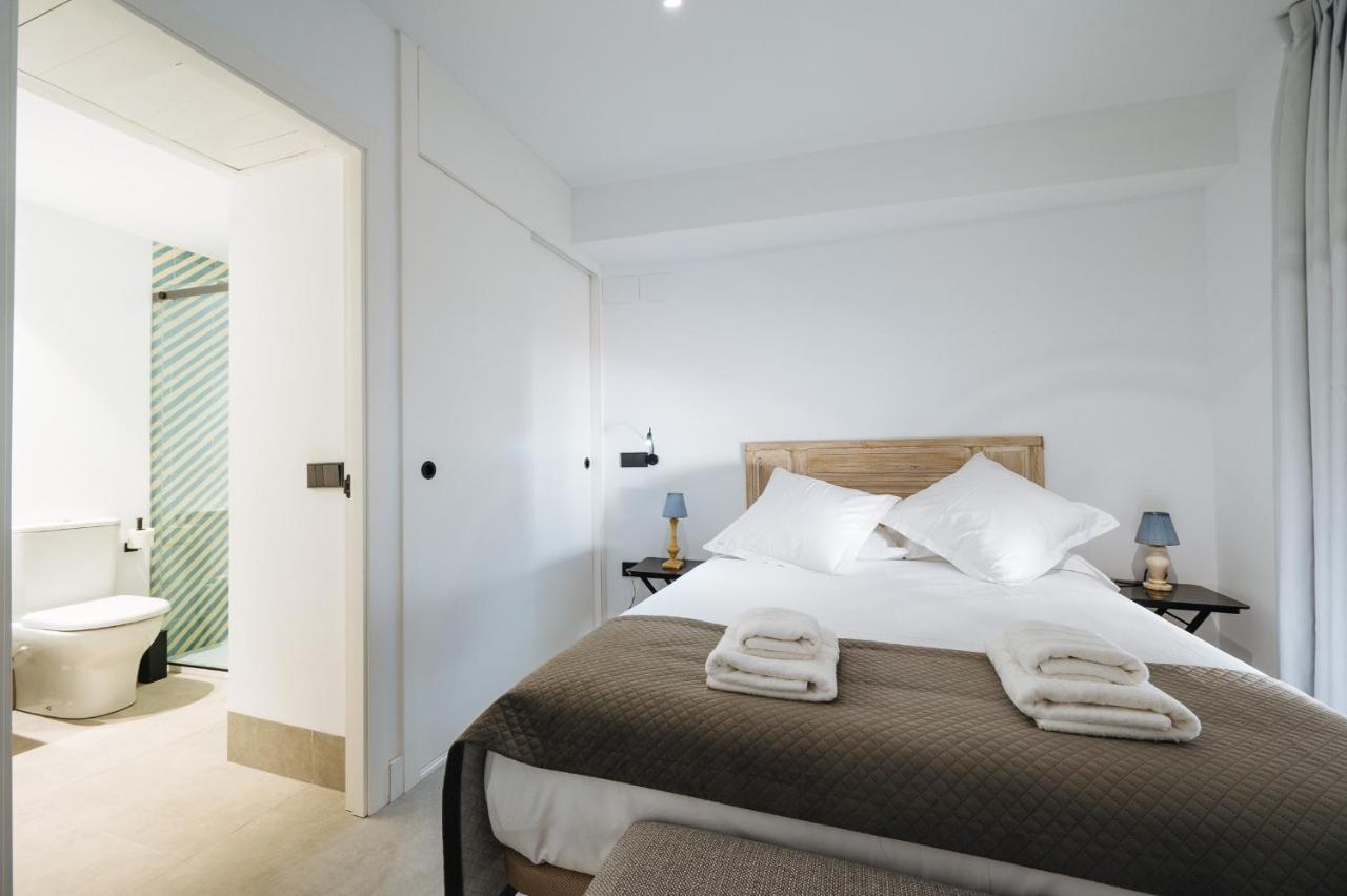 Apartamentos Montevideo 6 Sewilla Zewnętrze zdjęcie