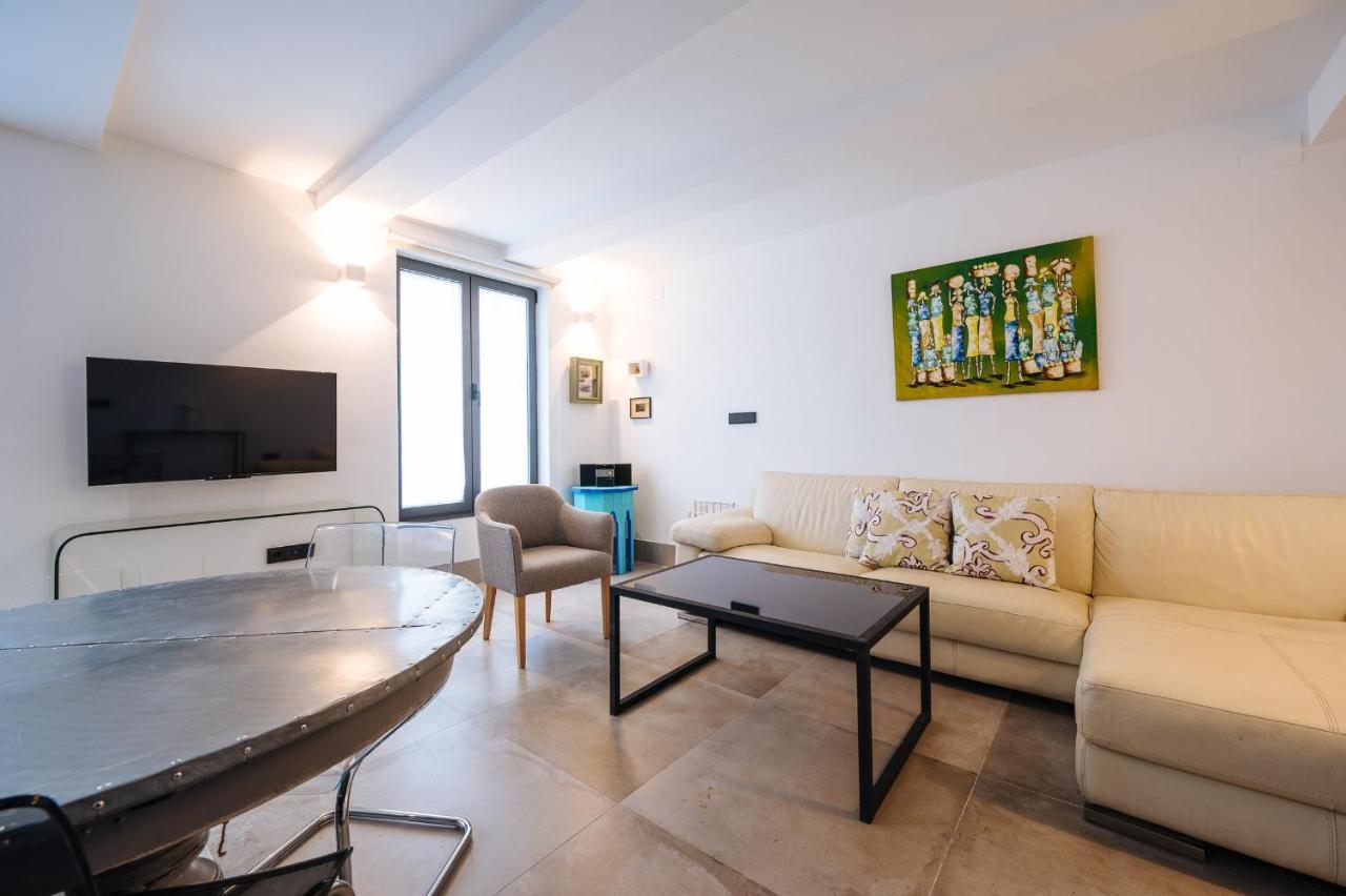 Apartamentos Montevideo 6 Sewilla Zewnętrze zdjęcie