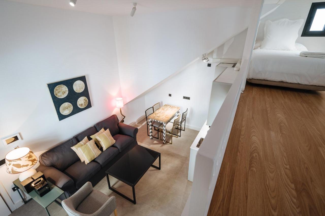Apartamentos Montevideo 6 Sewilla Zewnętrze zdjęcie