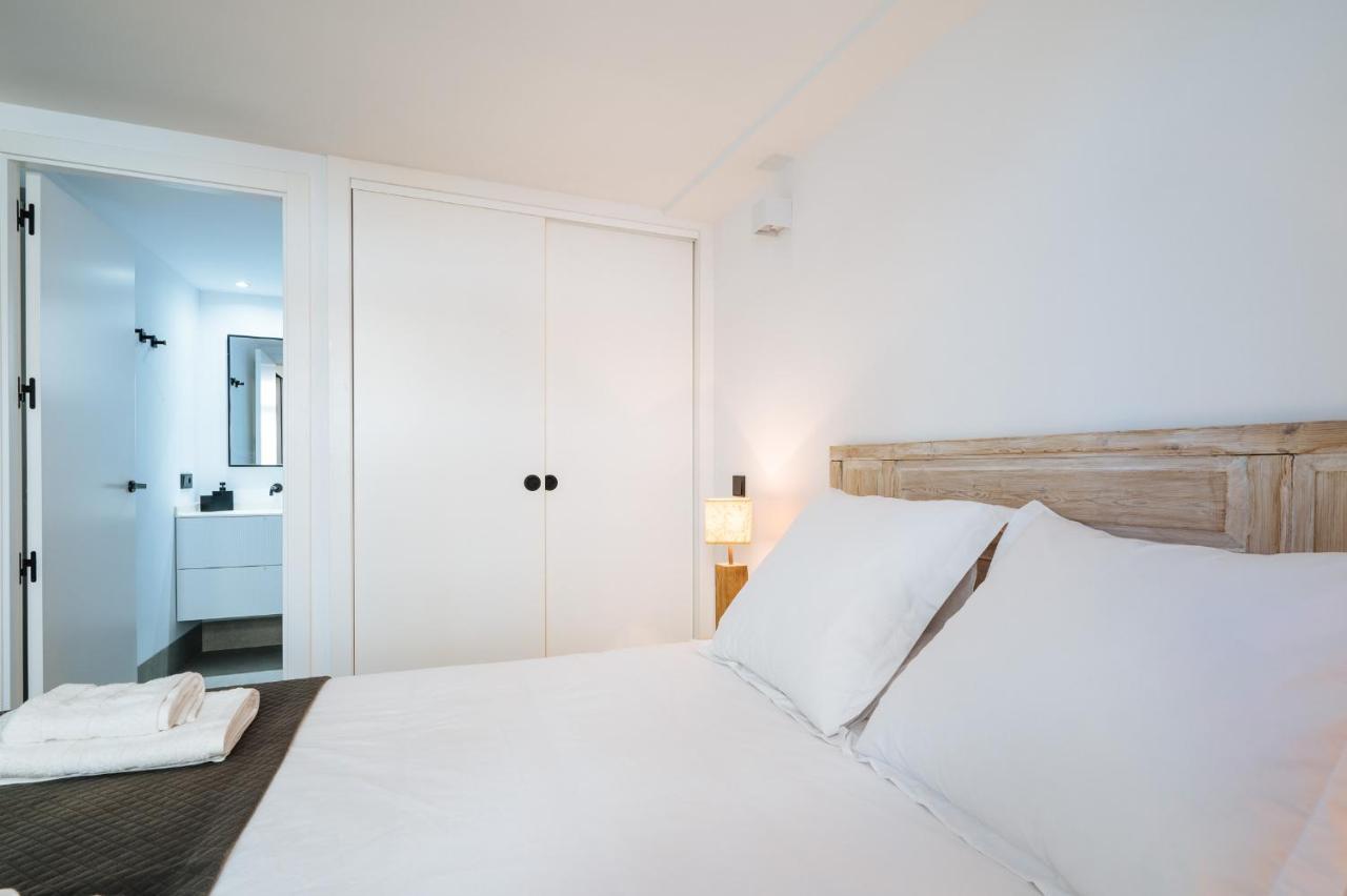 Apartamentos Montevideo 6 Sewilla Zewnętrze zdjęcie