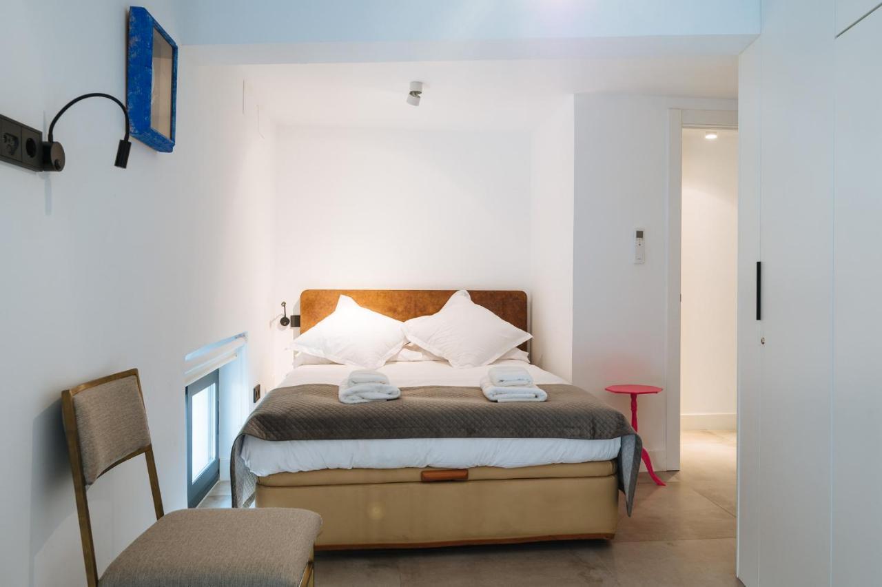 Apartamentos Montevideo 6 Sewilla Zewnętrze zdjęcie