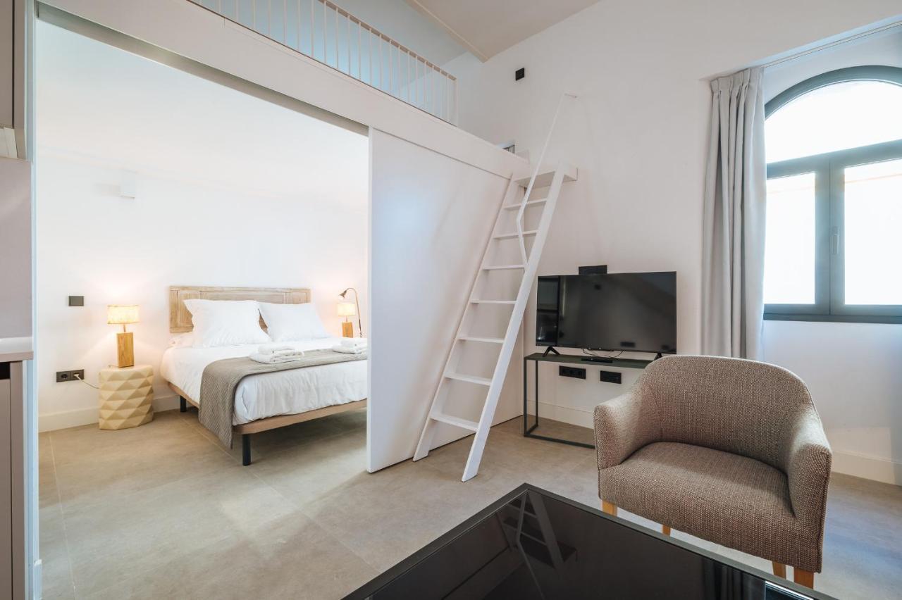 Apartamentos Montevideo 6 Sewilla Zewnętrze zdjęcie